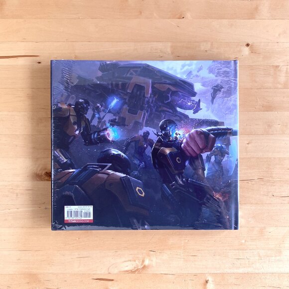 Marvel Avengers: The Art of the Game - Picture 2 of 7